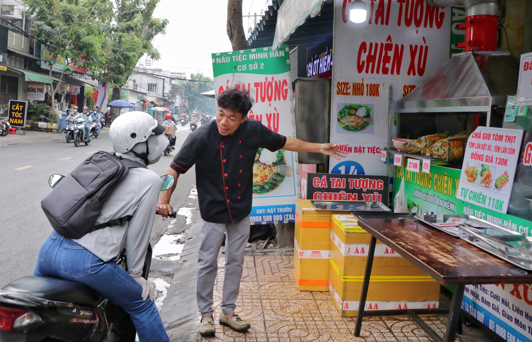 Quán tai tượng chiên xù ở TP.HCM có ngày bán hơn… 1 tấn cá: Bí quyết gì?- Ảnh 7.