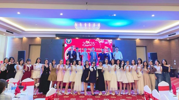 Bùng nổ Year End Party 2024: T-Booking tri ân và vinh danh hành trình đầy dấu ấn