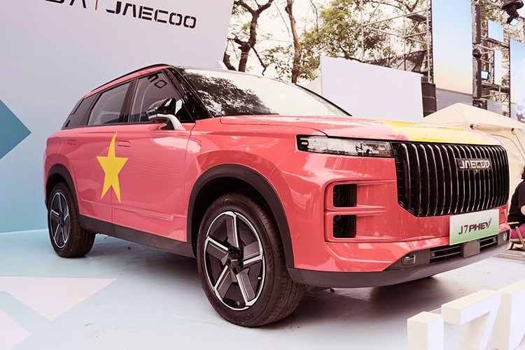 Jaecoo J7 "tiết kiệm xăng" chính thức đến tay khách hàng Hà Nội